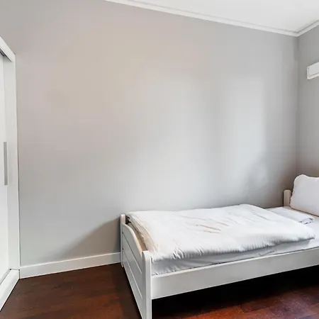 Rentplanet - Piekna Z Tarasem Apartment *